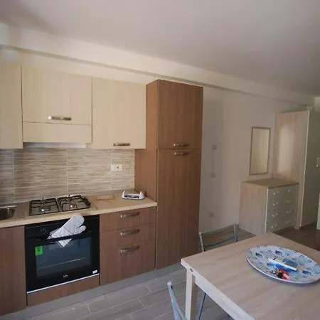 Case Vacanza Vulcanello Apartament *